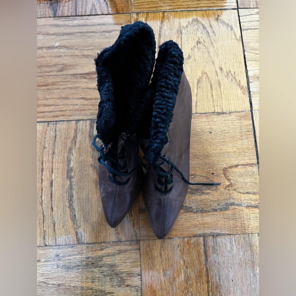Nuance Dark Brown suede ankle boots with fur lining and 4-inch heel
Size 9 1/2